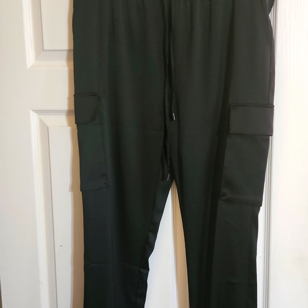 Women cargo joggers